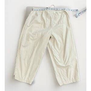 White Stag Women's Petite Stretch Cream Solid Capris Size 6P Beach Vacation